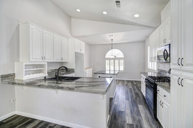 Photo - 953 Portside Cir