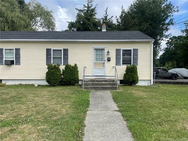 Building Photo - 83 Midway Oval Unit 85