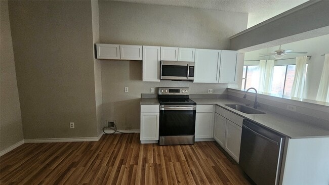 Photo - 516 Lookout Mountain Trail