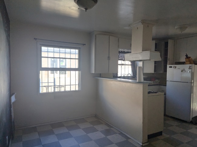 Photo - 4311 Poplar St