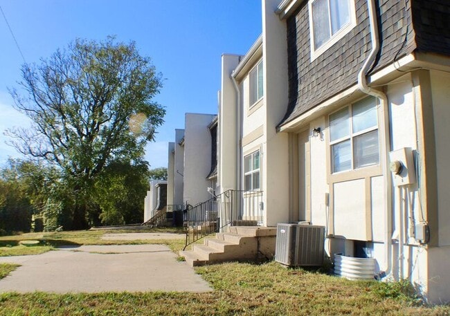 Photo - 2624 Delavan Ave House