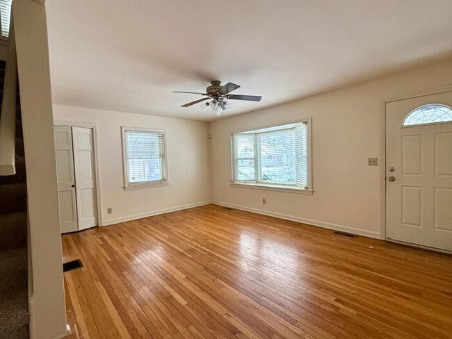 Photo - Beautiful 3 Bed, 2 Bath Cape Cod