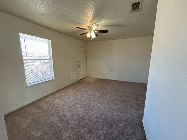 1702 Benttree Dr Unit 1702 Benttree Dr Unit D