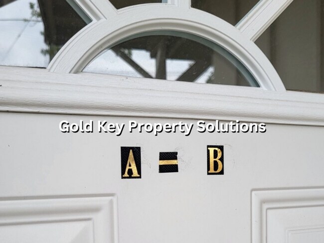 Photo - 117 E John St Unit 117 E John St Apt A