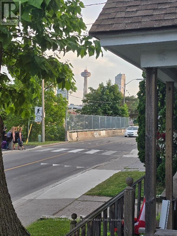 Photo - 5511 Palmer Ave