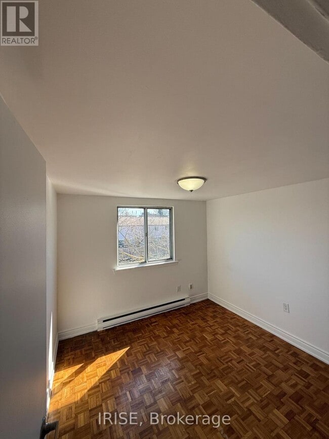 Photo - 7555 Goreway Dr Unit 266