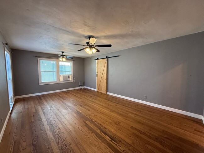 Photo - 422 Angelo Blvd