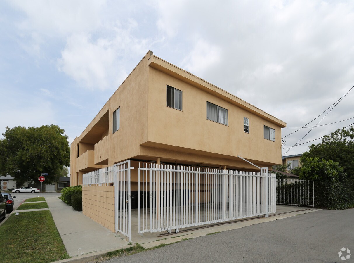 Photo - 11300 Youngworth St