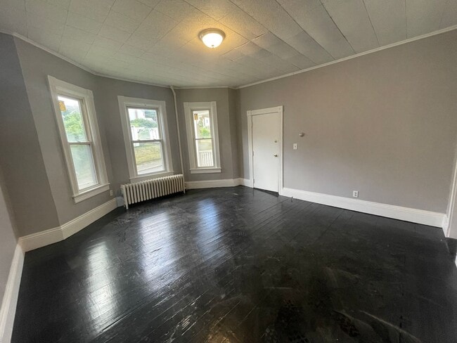 230-232-232 Houghton St Unit 1