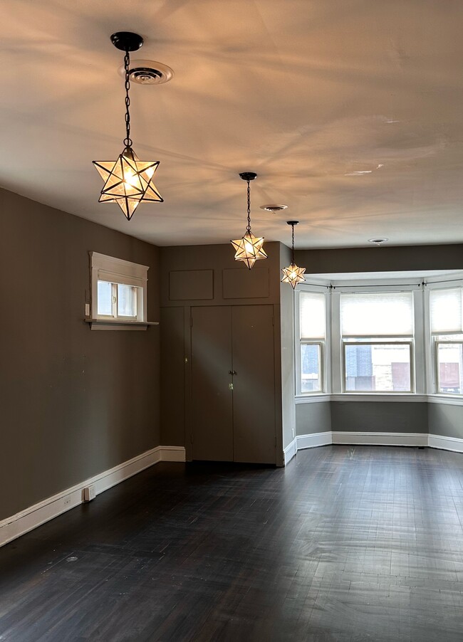 Building Photo - 14720 Detroit Ave Unit 1