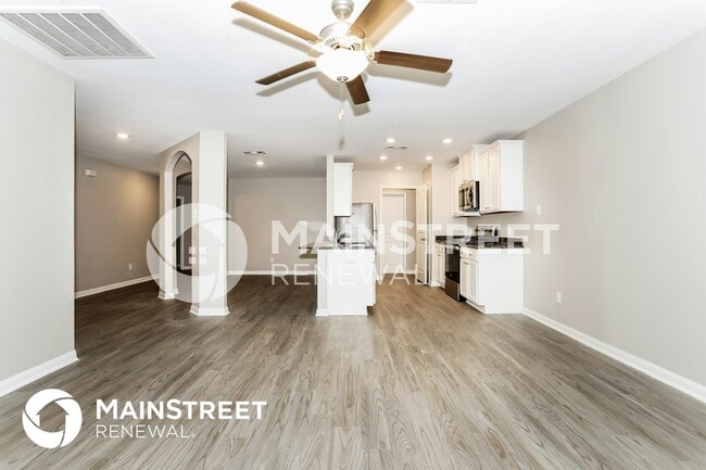 Photo - 25208 Dickens Dr