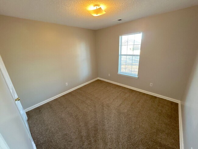 Photo - 286 Baltic St