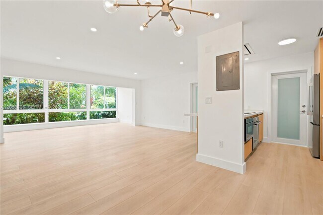 Photo - 260 Sunrise Dr Unit E