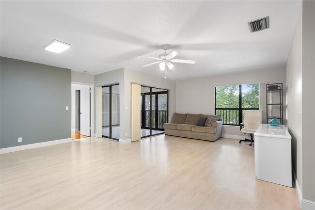 Photo - 3167 Cocoplum Cir Unit 3167