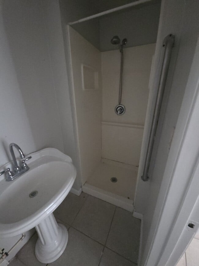 Photo - 110 Lemon St