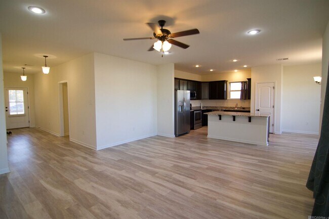 Photo - 41734 Shallow Bend Dr
