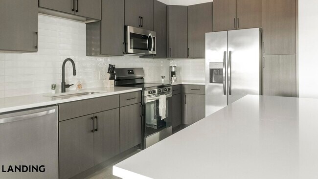 Photo - 1007 S Mint St Unidad 806