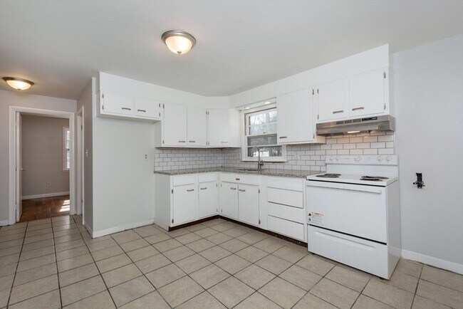 Photo - 22 SW Cutoff Unit C