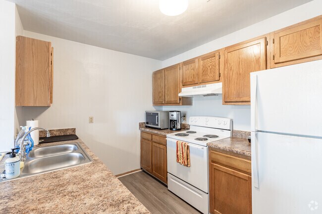 2BR, 2BA