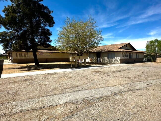 Photo - 11661-11665 White Ave