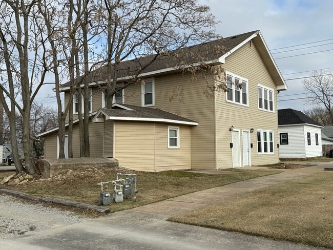 Photo - 9th Street Unit B