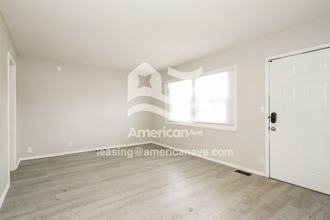 Photo - 3125 Hart Dr