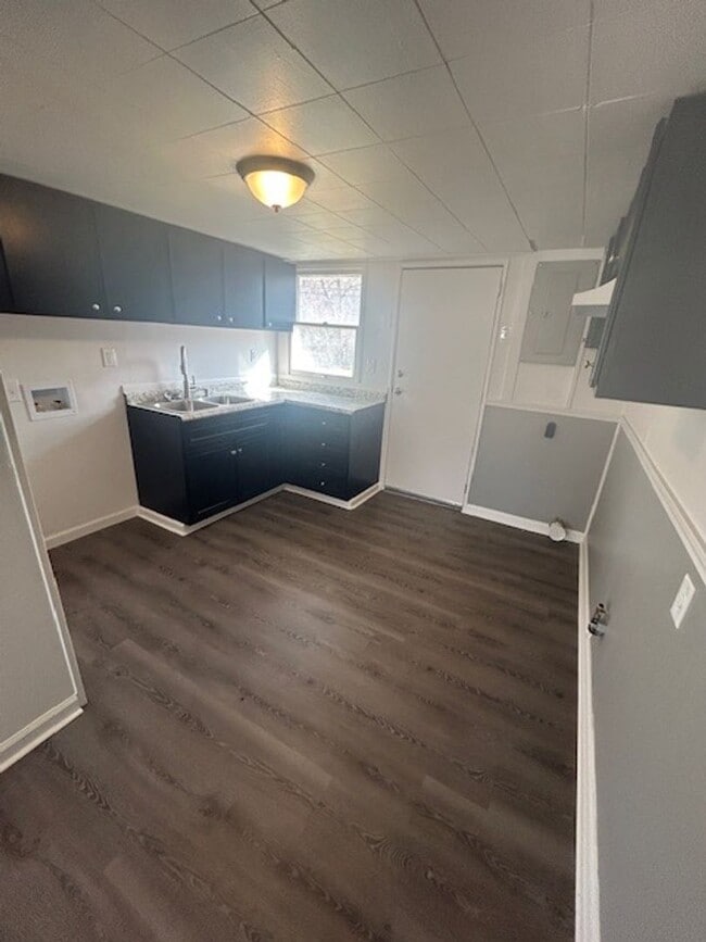 222 St John Dr