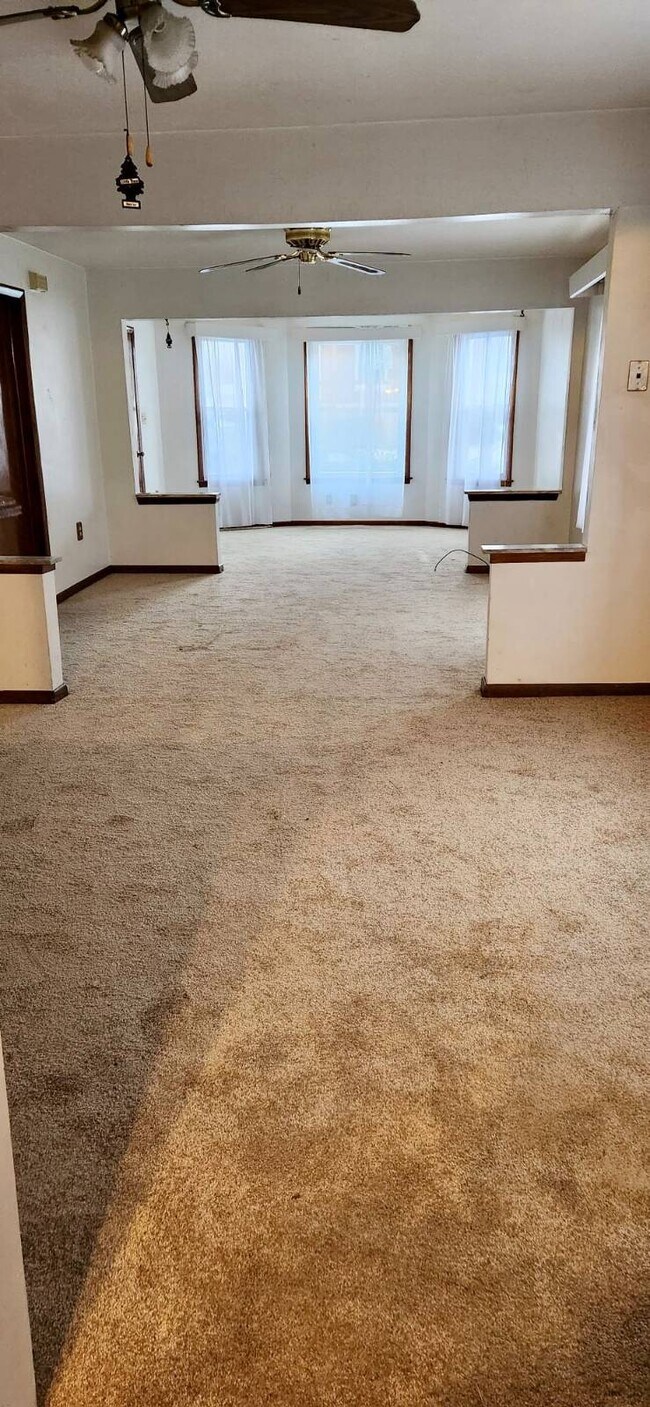 Photo - 16 Mcclellan Ave