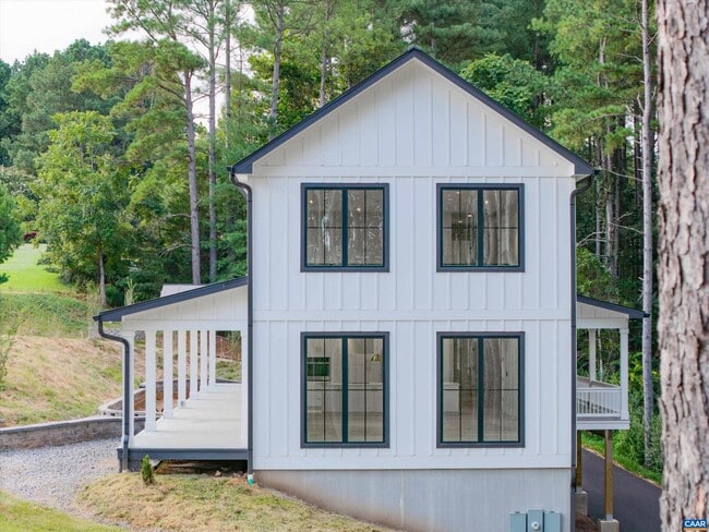 Photo - 199 Ridgeview Dr