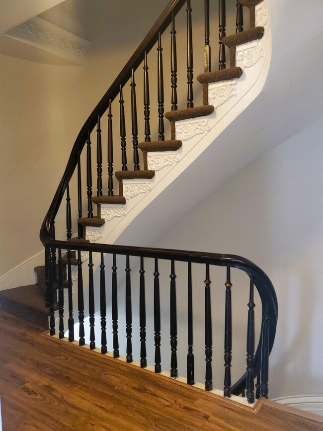 Photo - 186 Summit Ave