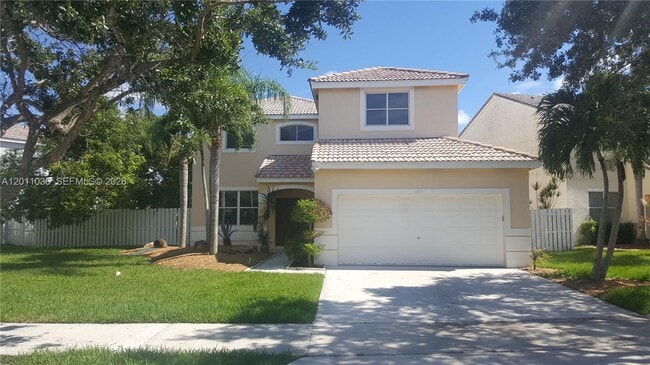 Building Photo - 897 Briar Ridge Rd