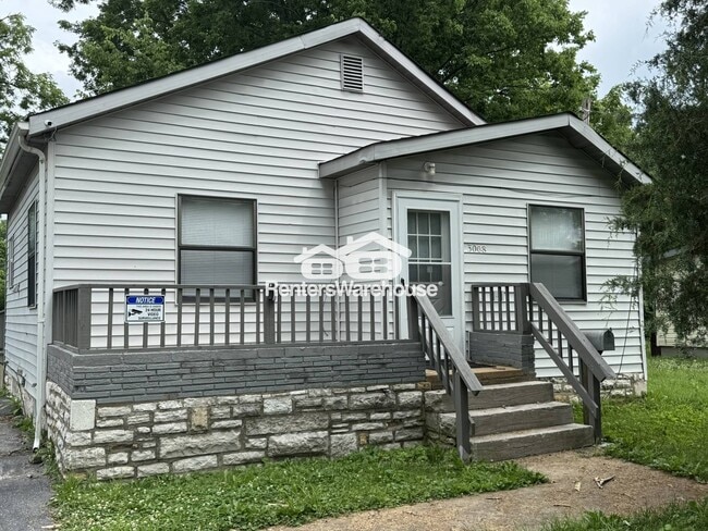 Photo - 3008 Pasteur Ave House