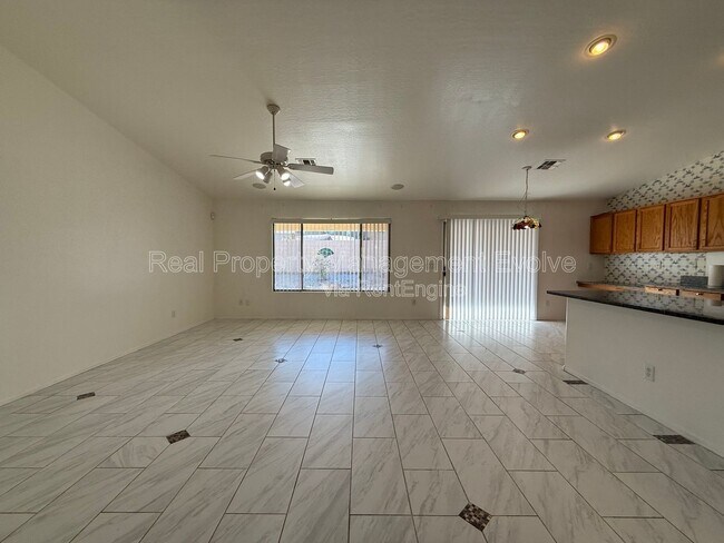 Photo - 9907 West Riverside Avenue