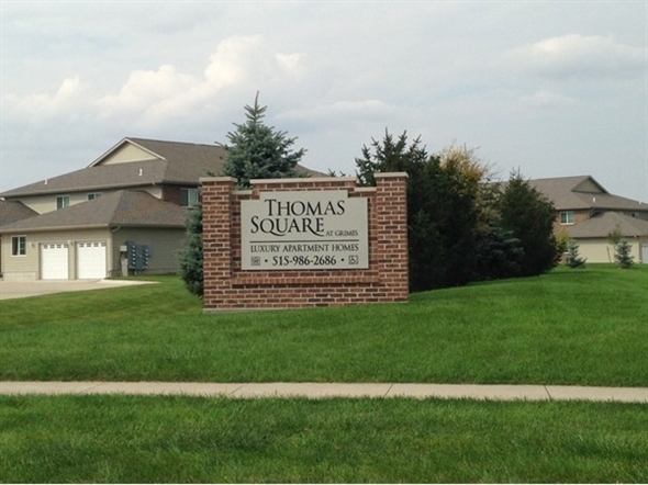 Thomas Square at Grimes - Thomas Square at Grimes Apartments