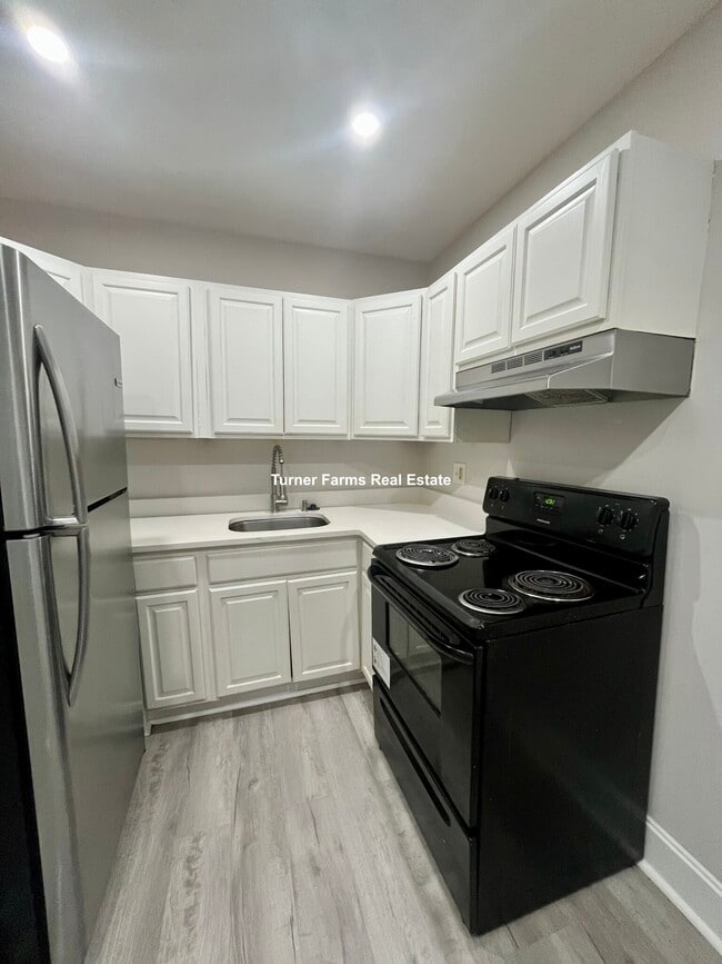 Building Photo - 83 Ruggles St Unit 15 RUGGLES ST 4 Rental