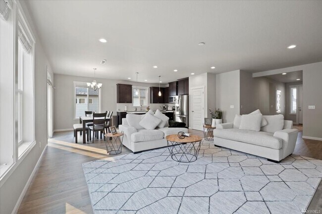 Photo - 3 bedroom, 2 bath house with garage