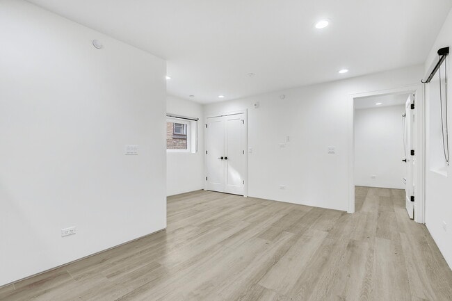 Photo - 1025 N Harlem Ave Unidad B