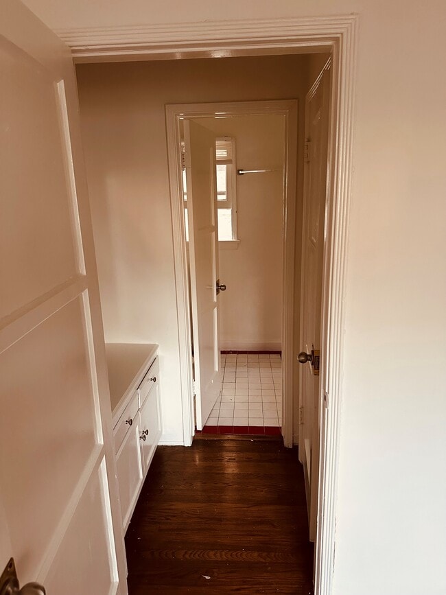 Photo - 959 Gayley Ave