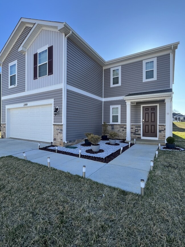 Photo - 299 Toulouse Ln