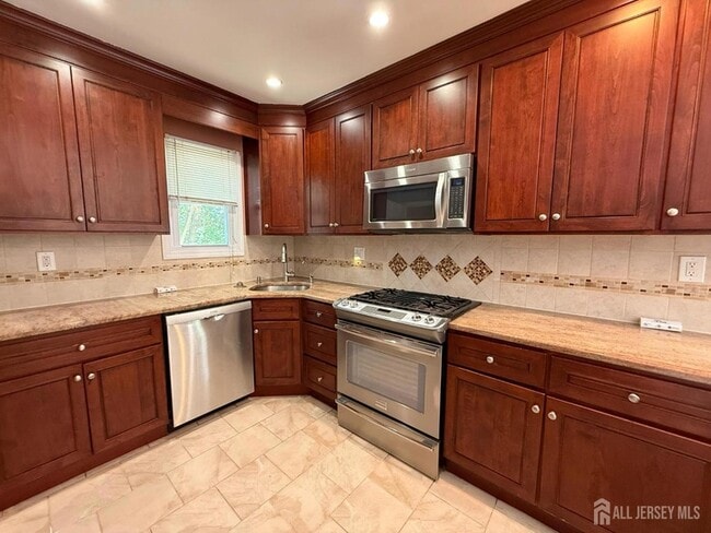 Building Photo - 869 Gates Ave Rental