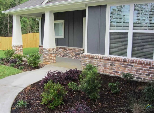 Photo - 1737 Austin Dr