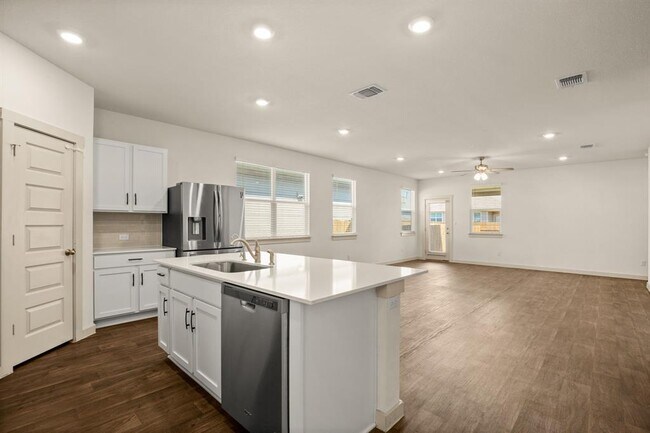 Photo - 227 Lavaca River Ln