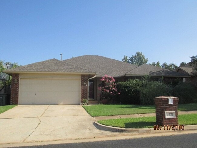 Building Photo - Edmond Home for lease