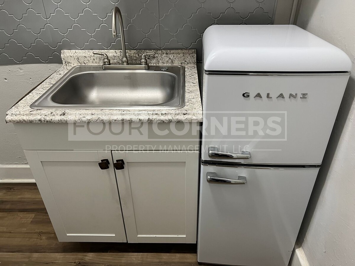 Photo - Beautiful Studio Apartment Unit B-1