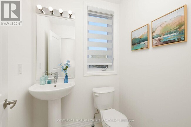 Photo - 18 Heming St