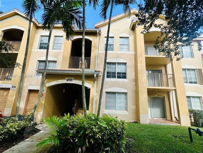 Building Photo - 4190 San Marino Blvd Unit 303