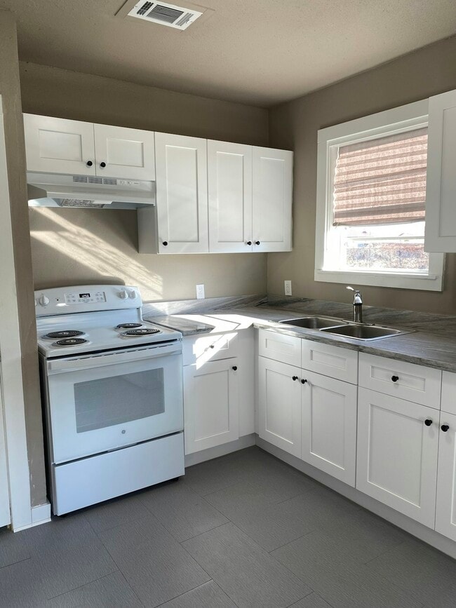 Photo - 1277 Estelle St Townhome