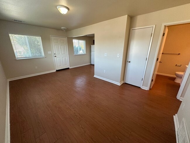 1630 Parker Ave Unit B