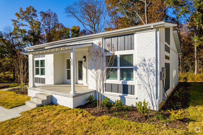 Building Photo - **109 Living Rental