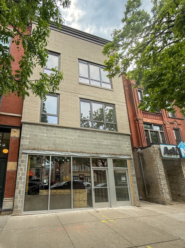 Photo - 1917 W Division St Condo Unit 2